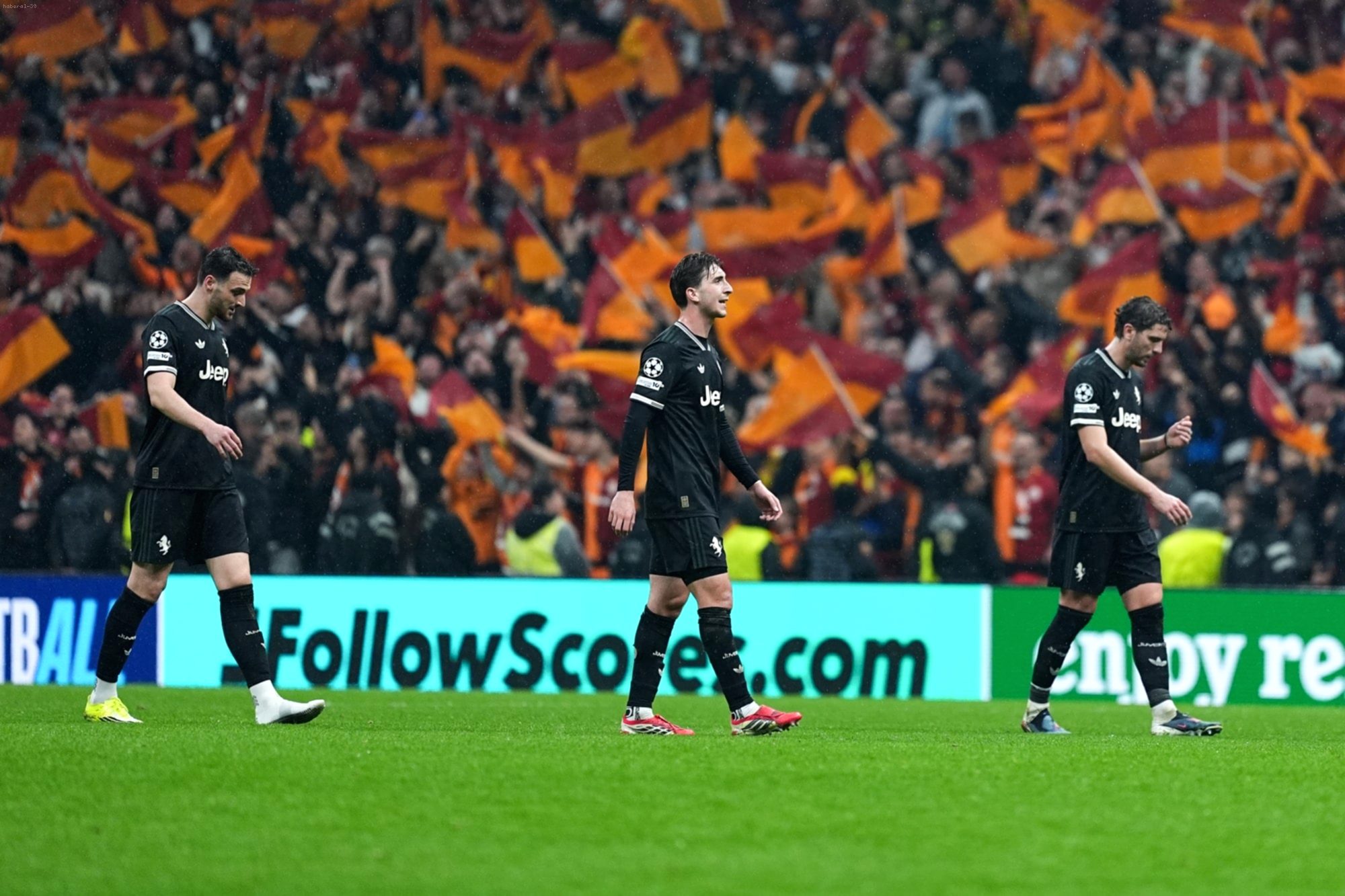 Galatasaray s'offre une victoire éclatante 5-2 contre la Juventus, un exploit historique 37 ans après
