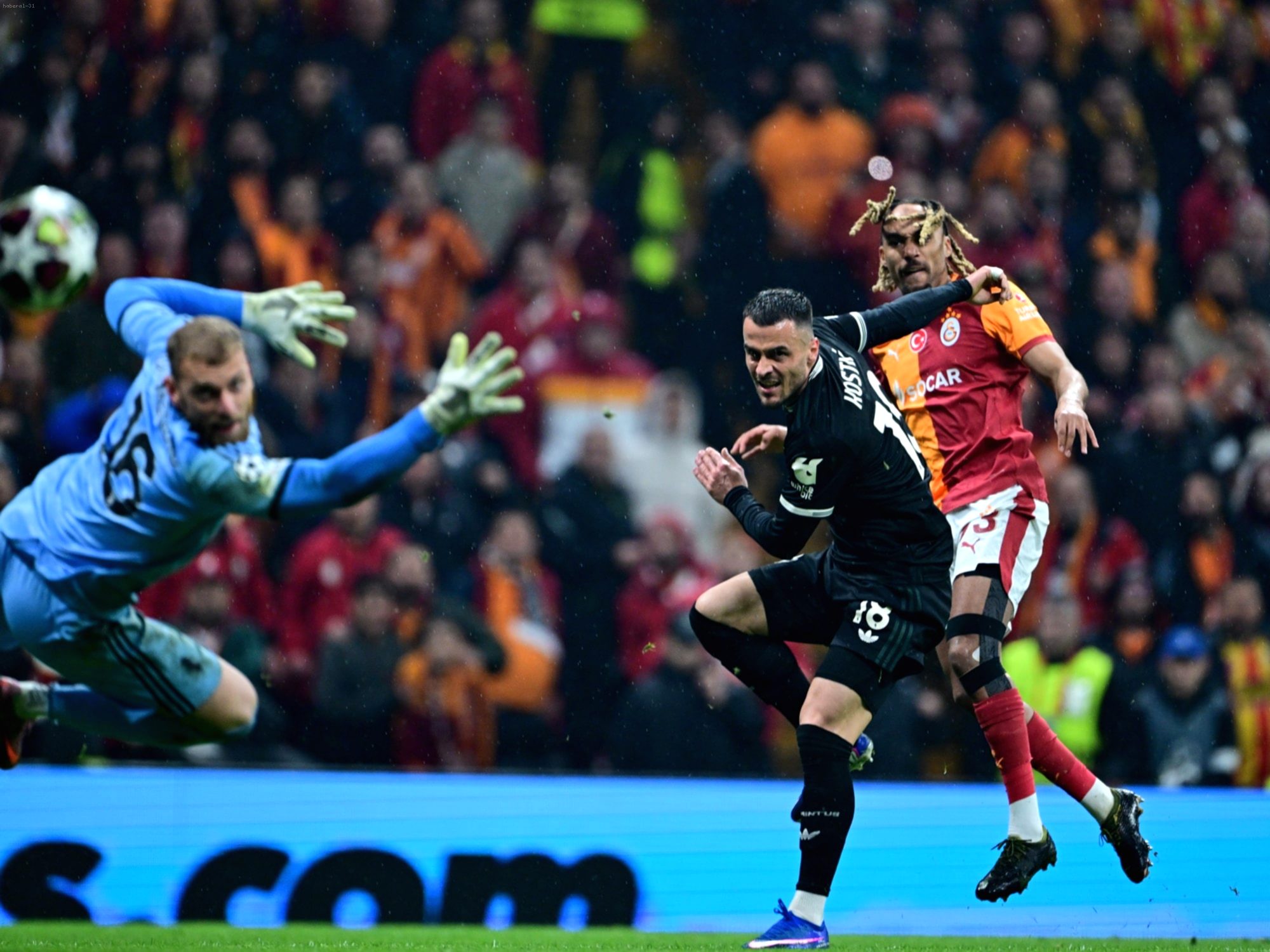 Galatasaray s'offre une victoire éclatante 5-2 contre la Juventus, un exploit historique 37 ans après