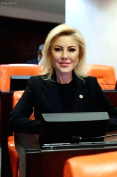 De la table de homard au mariage : le nouveau chapitre de Şebnem Bursalı et Ahmet Aksoy